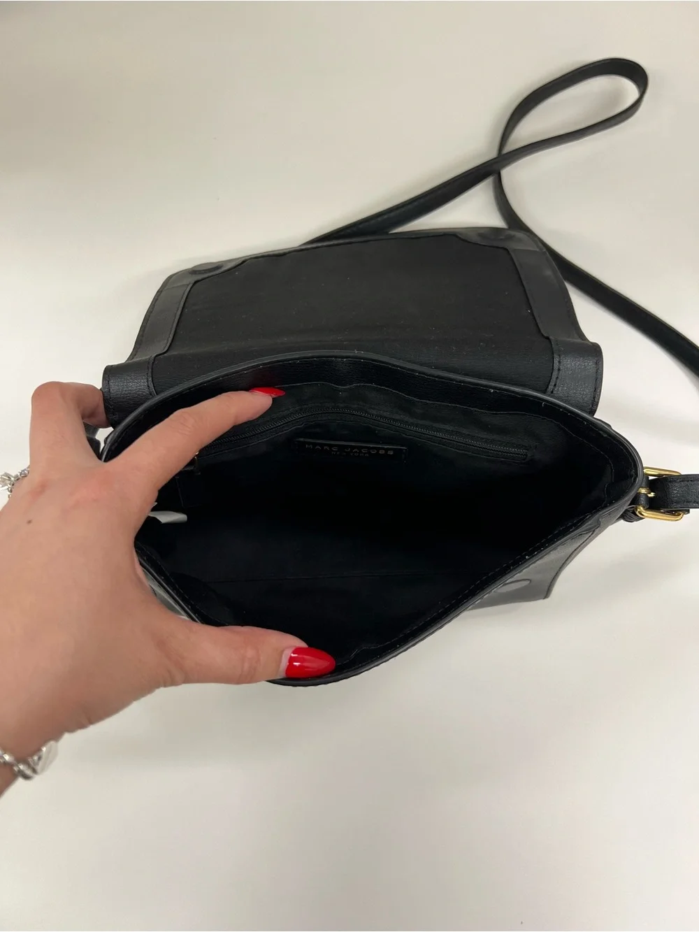 Marc Jacobs Commuter Medium Crossbody Bag